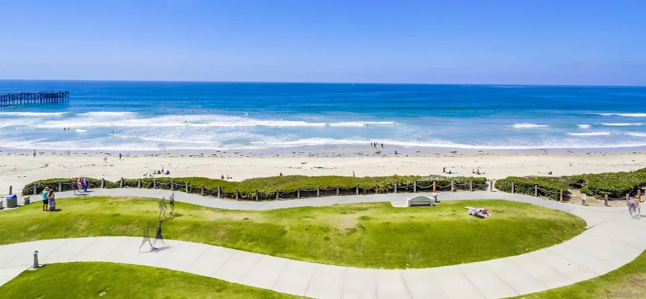 If a weekend is not enough, see our short term Mission Beach rentals. With style, comfort, and proximity to the beach, your crew will have a great time. Book your stay today!